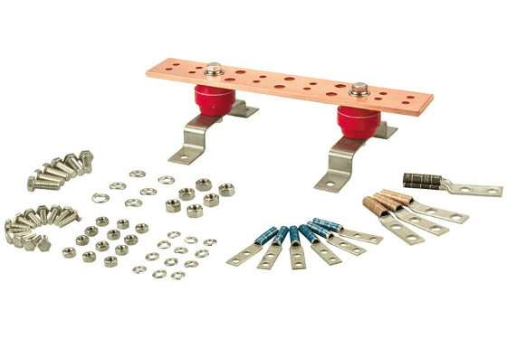 Chatsworth Products 40158-020, TMGB Pattern Busbar Assembly Copper 4W x 0.25H x 20L